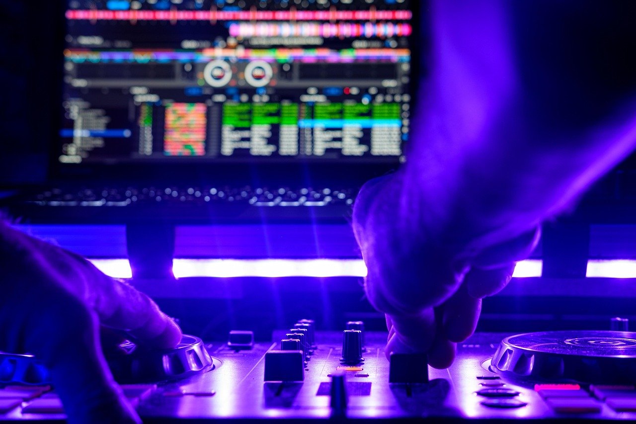 En este momento estás viendo Mejores Plataformas para Publicar tus Mixes